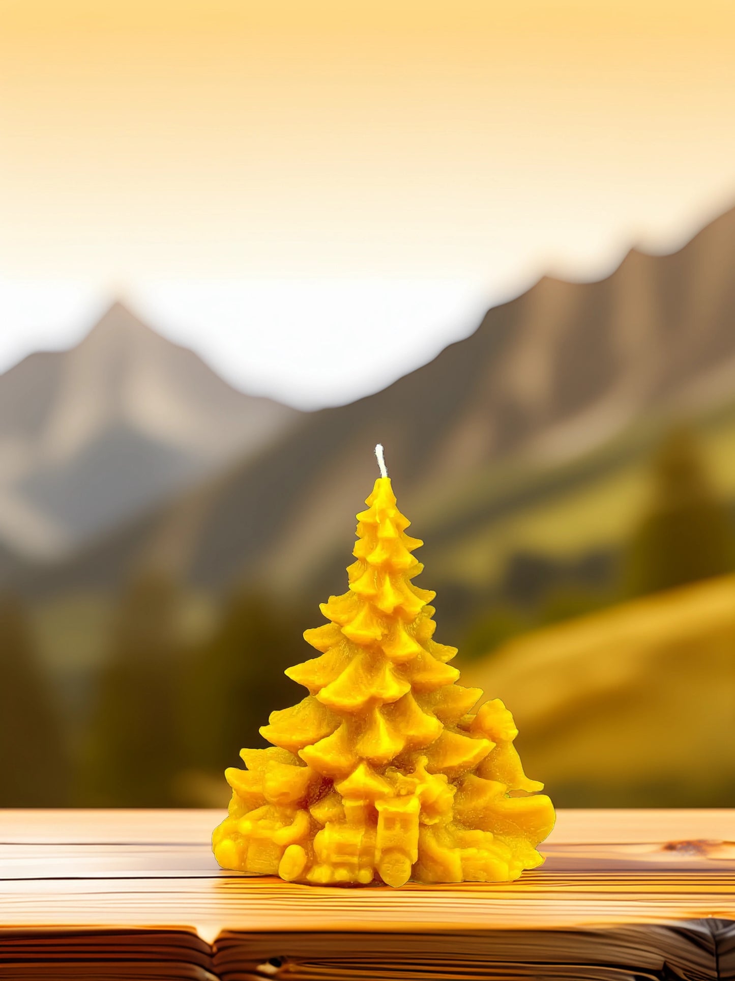 Świeca z wosku pszczelego Choinka z Prezentami