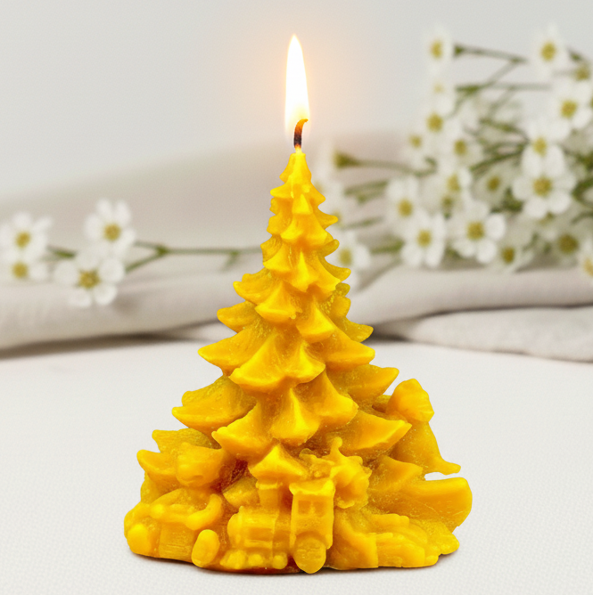 Świeca z wosku pszczelego - Choinka z Prezentami