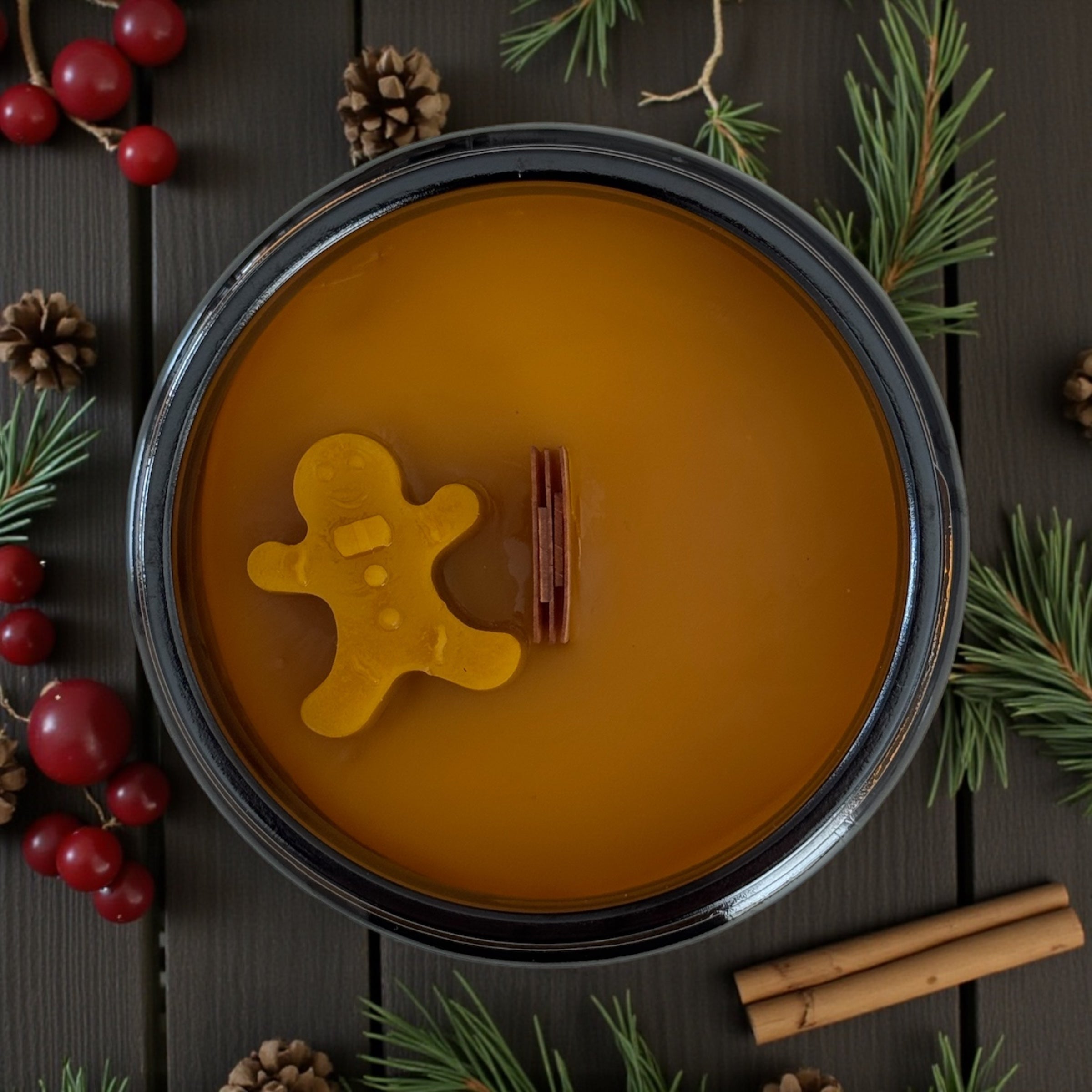 Świeca z knotem drewnianym w szkle - Ciastek