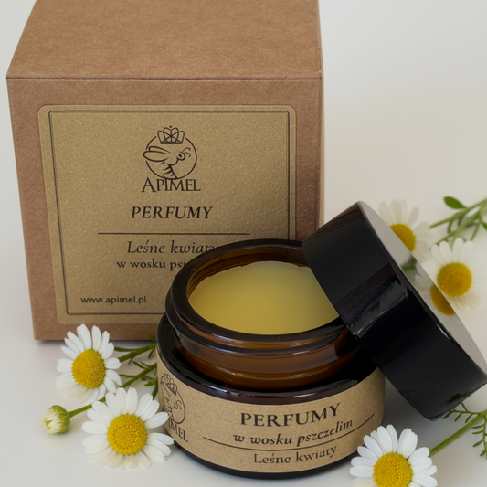 Perumy w wosku leśne kwiaty
