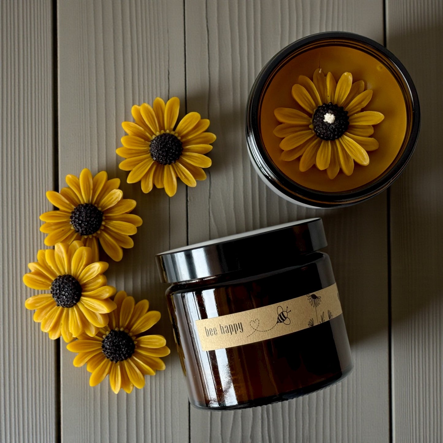 Świeca z wosku pszczelego ozdobna w słoneczniki w szkle